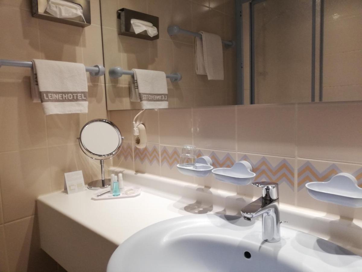Leine Hotel Pattensen Eksteriør bilde