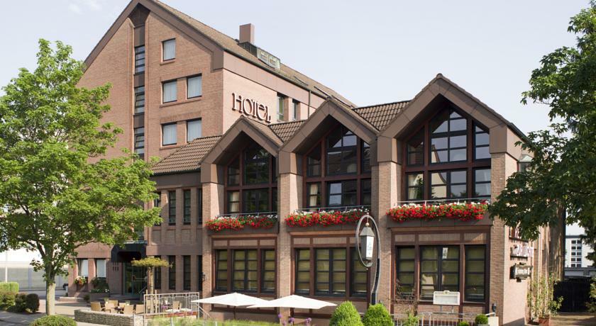 Leine Hotel Pattensen Eksteriør bilde