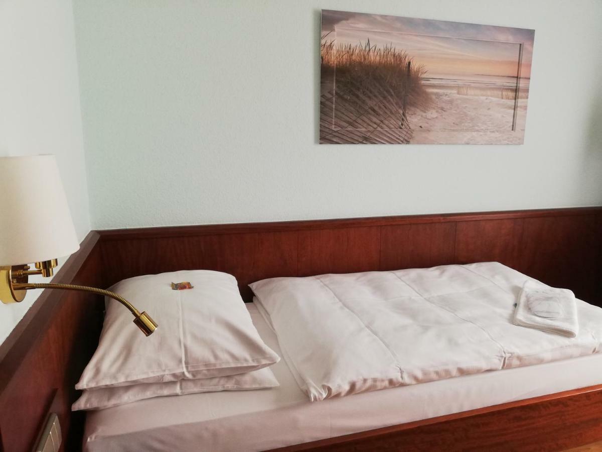 Leine Hotel Pattensen Eksteriør bilde